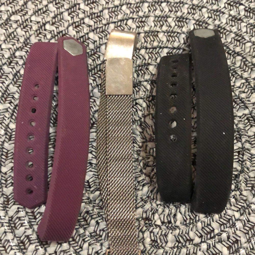 Fit bit bands free with Fitbit purchase